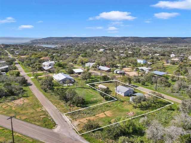 511 Lakeway, Burnet, TX 78611