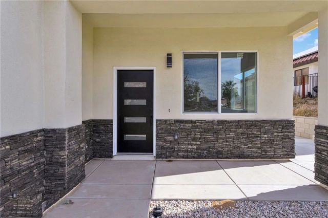 17745 Vista Point Drive, Victorville, CA 92395