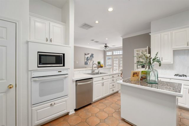 8620 Forest Glen Drive, Irving, TX 75063