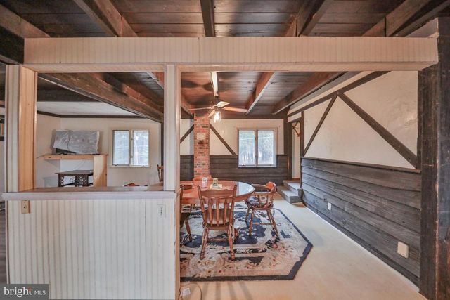 355 HICKORY RD, Palmerton, PA 18071