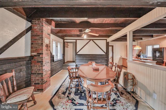 355 HICKORY RD, Palmerton, PA 18071