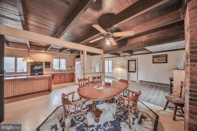 355 HICKORY RD, Palmerton, PA 18071