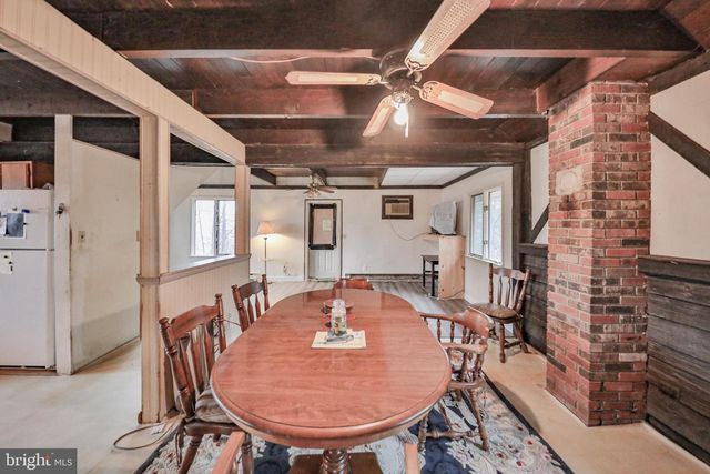 355 HICKORY RD, Palmerton, PA 18071