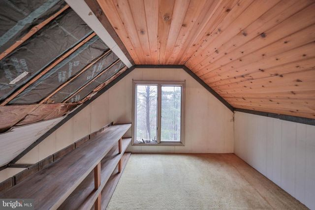 355 HICKORY RD, Palmerton, PA 18071