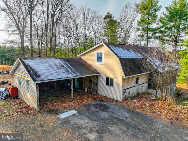 355 HICKORY RD, Palmerton, PA 18071