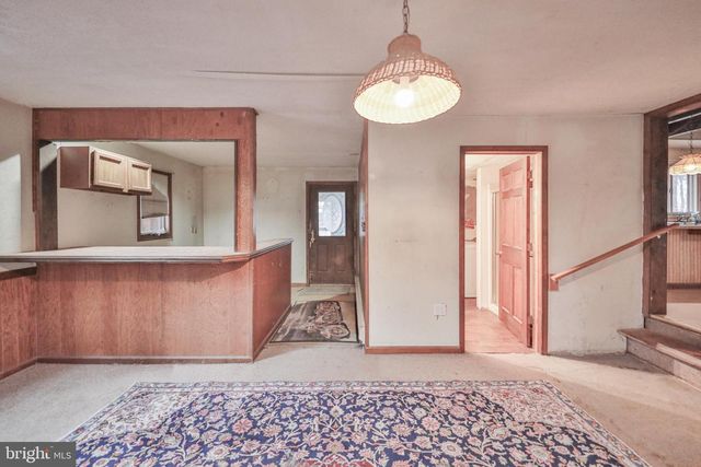 355 HICKORY RD, Palmerton, PA 18071