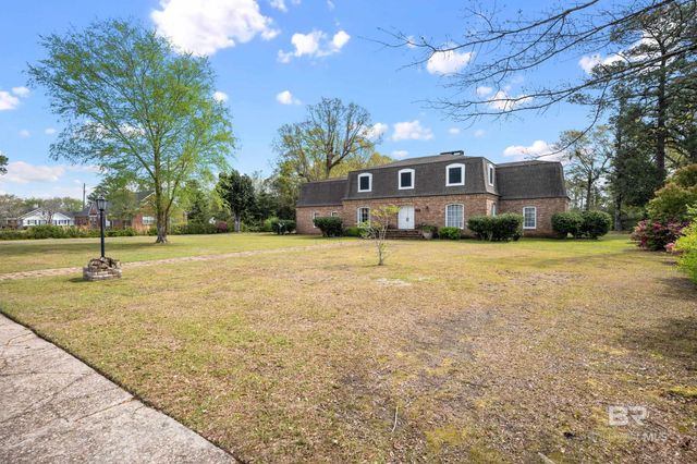 803 S Pensacola Avenue, Atmore, AL 36502