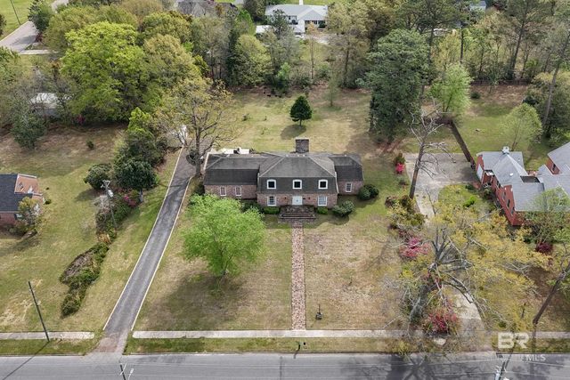 803 S Pensacola Avenue, Atmore, AL 36502