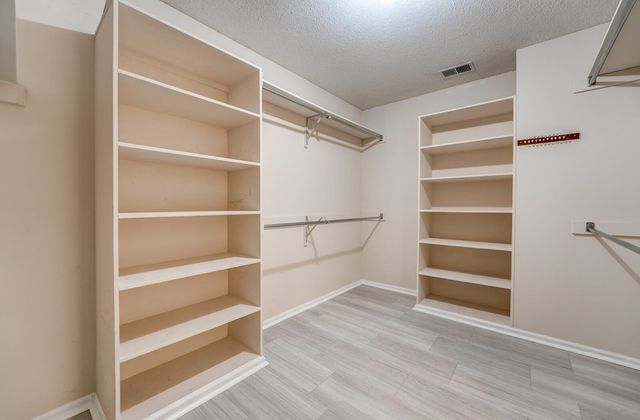 9354 HAWTHORN HILL DR, Germantown, TN 38139