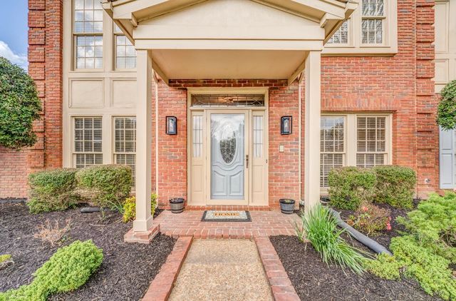 9354 HAWTHORN HILL DR, Germantown, TN 38139