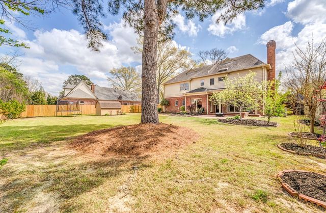 9354 HAWTHORN HILL DR, Germantown, TN 38139