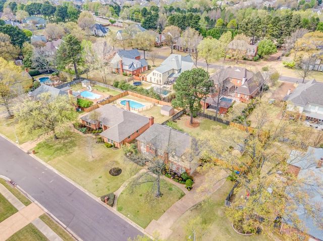 9354 HAWTHORN HILL DR, Germantown, TN 38139