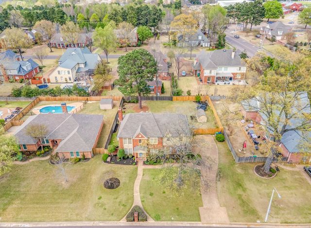 9354 HAWTHORN HILL DR, Germantown, TN 38139