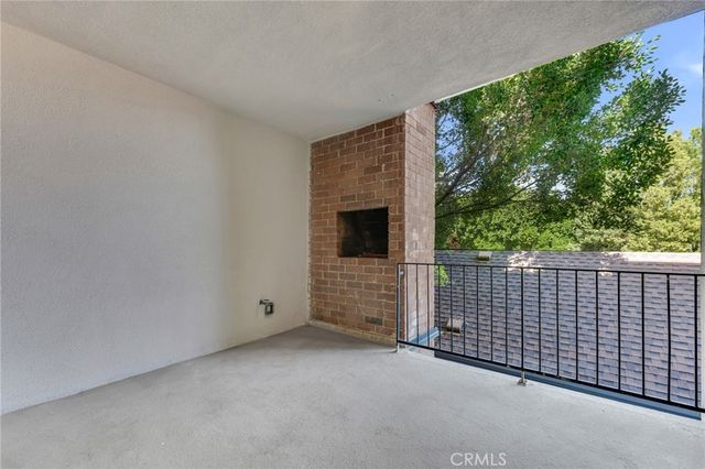 4807 Woodley Avenue 208, Encino, CA 91436