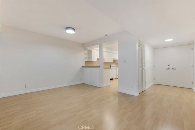 4807 Woodley Avenue 208, Encino, CA 91436
