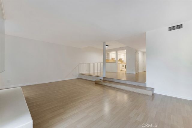4807 Woodley Avenue 208, Encino, CA 91436