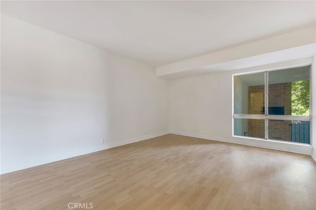 4807 Woodley Avenue 208, Encino, CA 91436