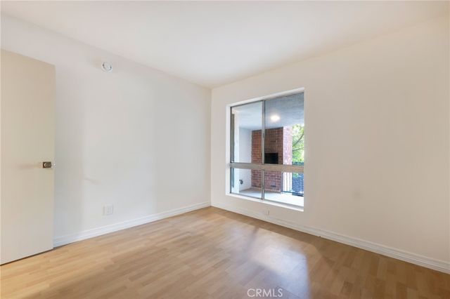 4807 Woodley Avenue 208, Encino, CA 91436