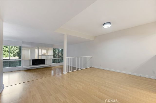 4807 Woodley Avenue 208, Encino, CA 91436