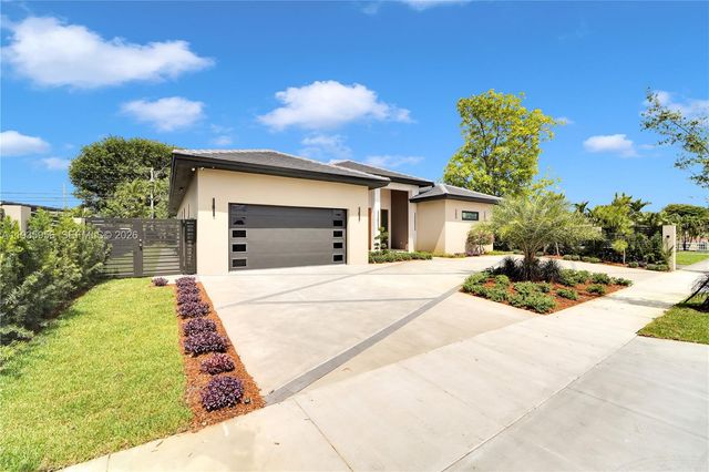 1130 SW 86th Ct, Miami, FL 33144