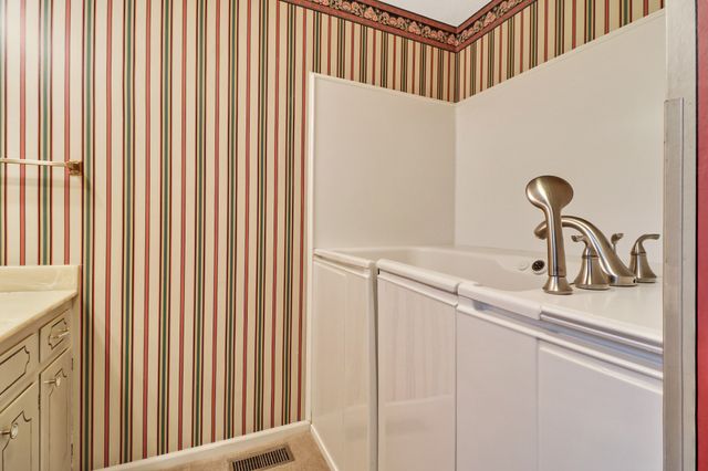 149 Sugarbush Cir, Crossville, TN 38558