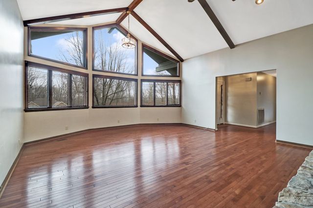 149 Sugarbush Cir, Crossville, TN 38558