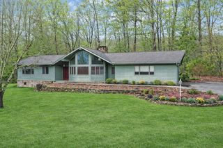 149 Sugarbush Cir, Crossville, TN 38558