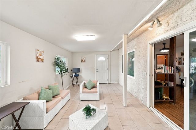 7405 Via Paraiso, Rancho Cucamonga, CA 91730