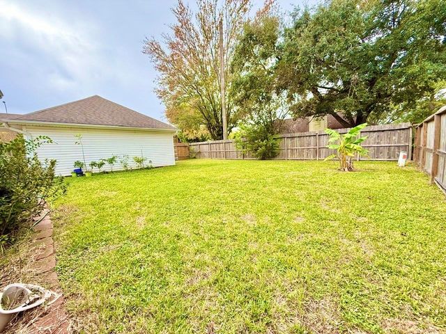 8026 Suspiro Drive, Houston, TX 77083