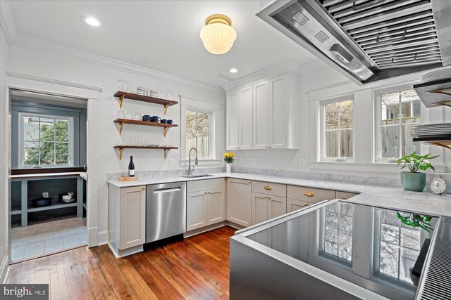 204 ELM ST, Alexandria, VA 22301