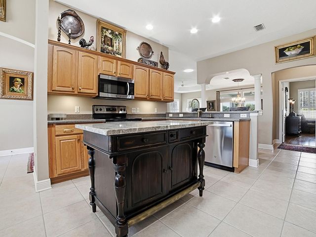 1969 HARTFORD PATH, The Villages, FL 32162