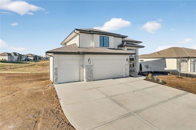 7616 N Booth Avenue, Kansas City, MO 64158