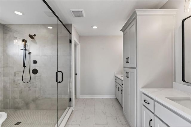 7616 N Booth Avenue, Kansas City, MO 64158