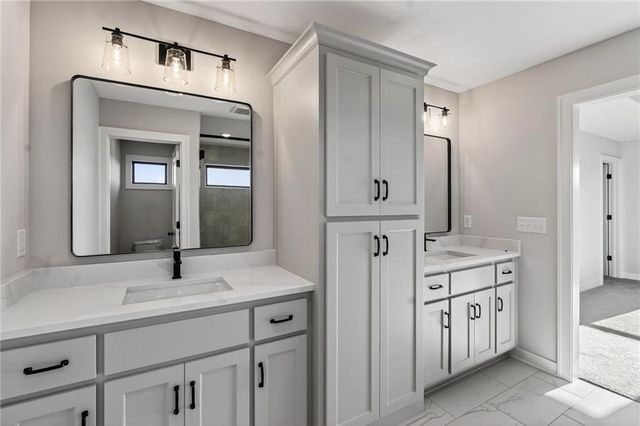 7616 N Booth Avenue, Kansas City, MO 64158