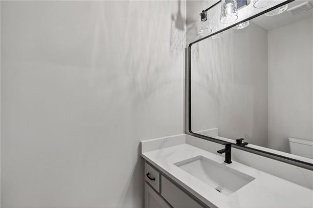 7616 N Booth Avenue, Kansas City, MO 64158