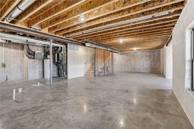 7616 N Booth Avenue, Kansas City, MO 64158