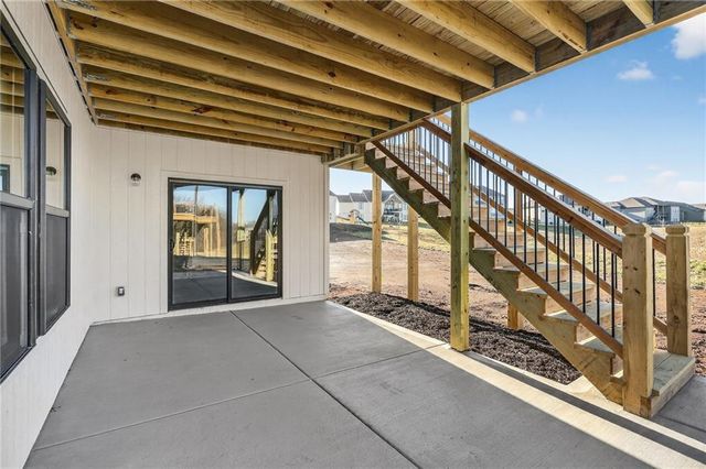 7616 N Booth Avenue, Kansas City, MO 64158