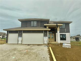 7616 N Booth Avenue, Kansas City, MO 64158