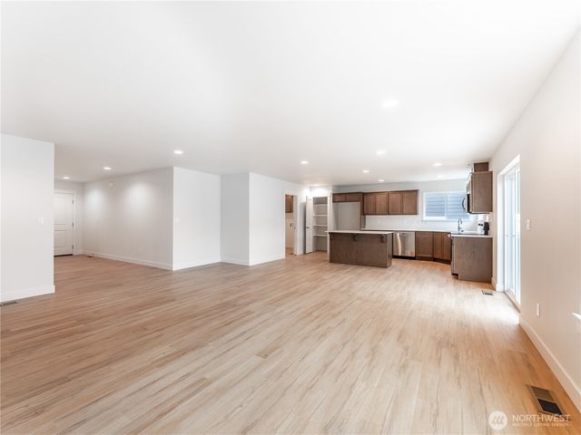 154 Salmon Drive, Wenatchee, WA 98801