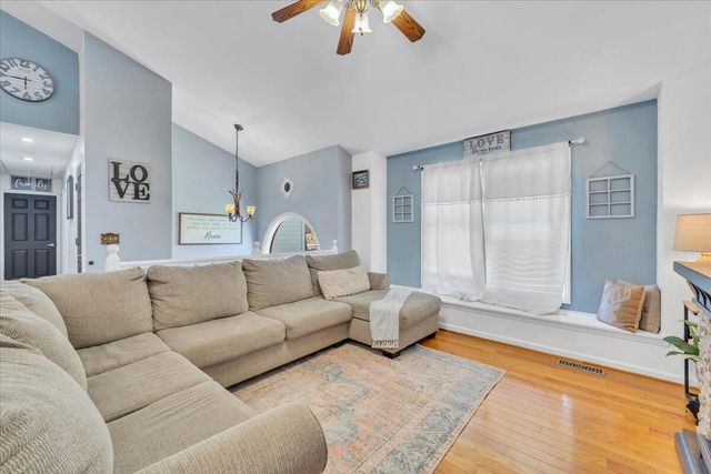 3622 View AVE, Roanoke, VA 24018