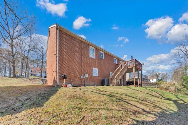 3622 View AVE, Roanoke, VA 24018