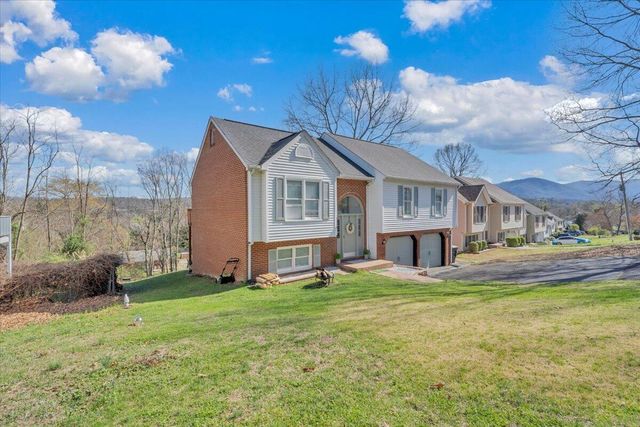 3622 View AVE, Roanoke, VA 24018