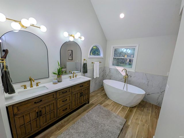 50577 King Richard Way, Granger, IN 46530