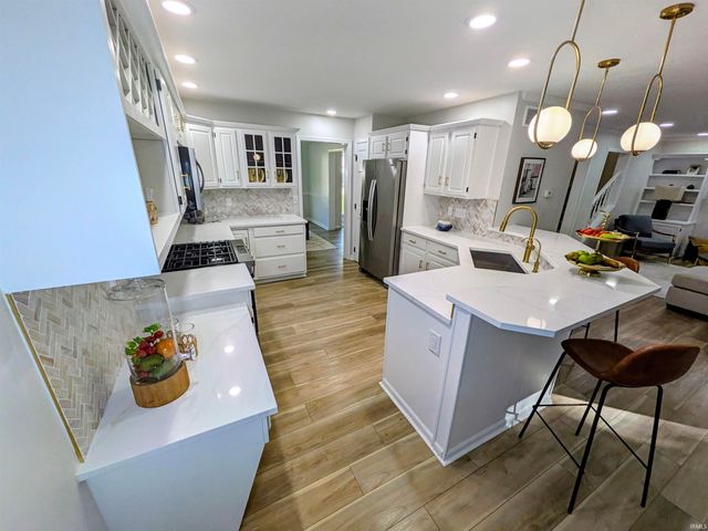 50577 King Richard Way, Granger, IN 46530