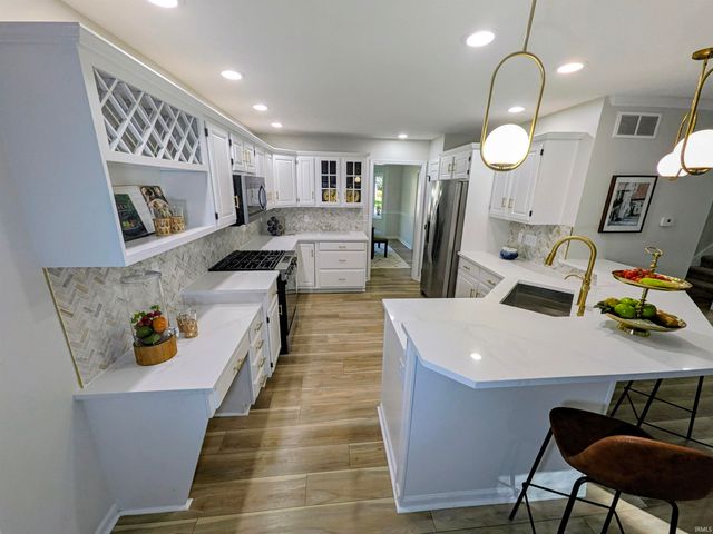 50577 King Richard Way, Granger, IN 46530