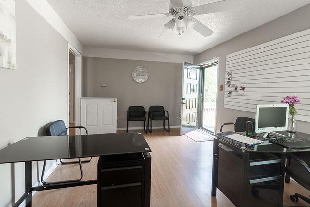 1808 MONROE ST, Columbia, MO 65201