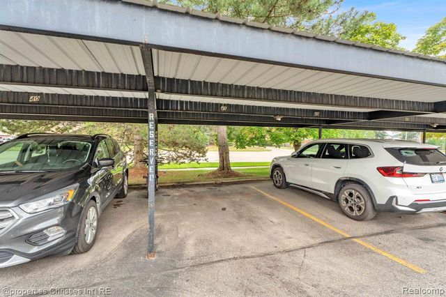 4909 Crooks Road D 4, Royal Oak, MI 48073