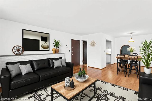 4909 Crooks Road D 4, Royal Oak, MI 48073