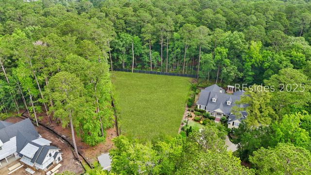 8 Woodside Cir, Okatie, SC 29909