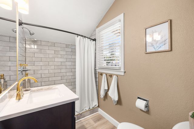 6116 Harwood Drive, Des Moines, IA 50312